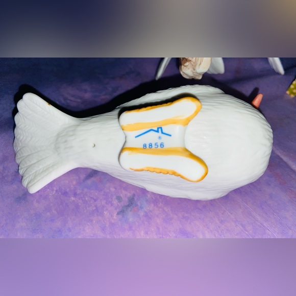 🕊️Vintage Homco White🕊️in EUC 2 Single Birds + 2 More on a Stump w/3 🌸 & 4 🍃 - Picture 14 of 16